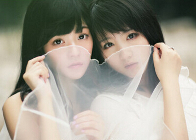 配图片的朋友说说：什么是好朋友？有人说，那是地球上翻版的自己10