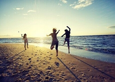 配图片的朋友说说：什么是好朋友？有人说，那是地球上翻版的自己9