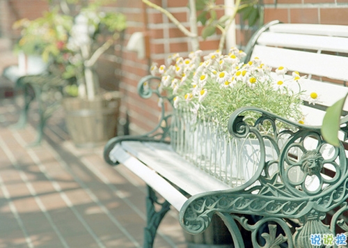 积极阳光励志的正能量经典句子 很励志的人生感悟句子1