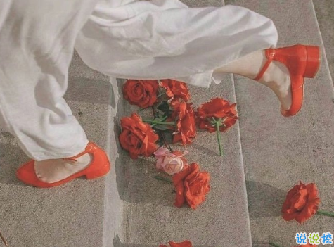 微信令人伤感的句子带图片 别总因为迁就别人就委屈自己8