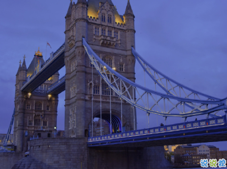 很丧却充满希望的句子带图片 经典朋友圈励志简洁句子3