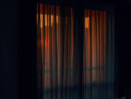 表达对对方一见倾心的文案带图片 烟花转瞬即逝灰烬倒是永恒14