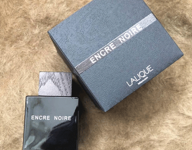 那些充满诗意的唯美香水文案配图 很让人惊艳的香水文案4