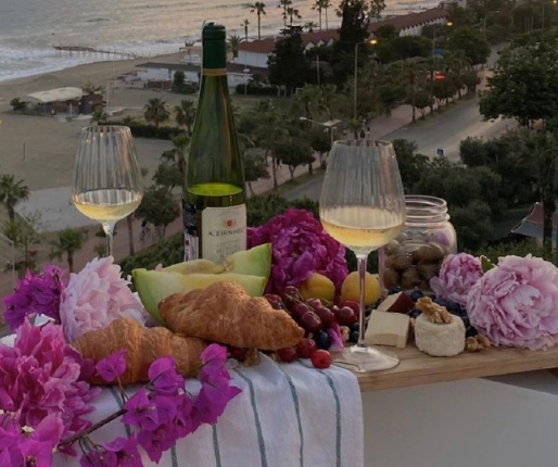 2021无关爱情温柔干净文案短句 超甜温柔唯美小短句2