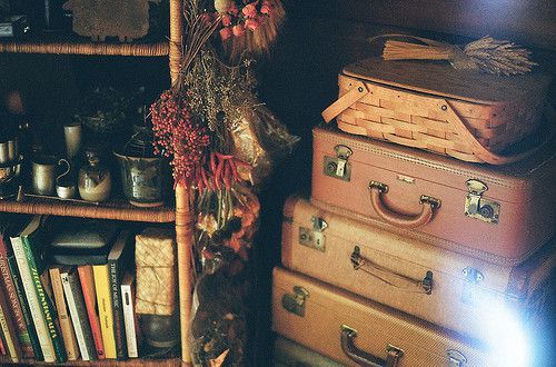 关于现实生活人生的哲理说说带图片 一个人活着应该永远要把目光投向远方5