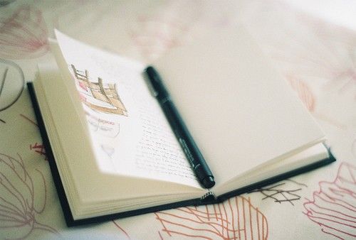 唯美又简单的一句话说说带图片 你本是这世间独一无二千般好10