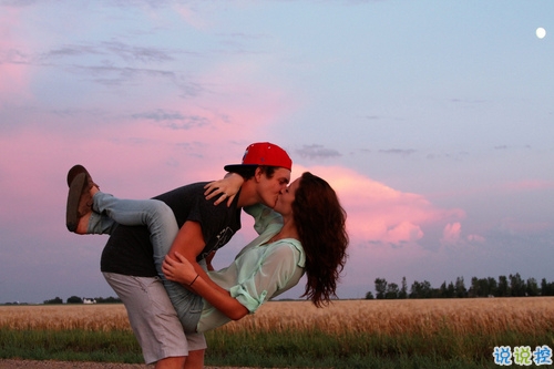 每天一句简短小情话暖心又文艺 最温暖的情话简短而又深情的告白句子1