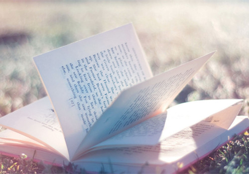 关于青春成长的美到极致的唯美句子带图片1