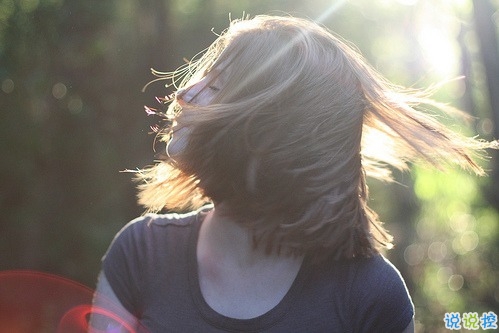 超拽霸气酷炫的00后个性说说带图片 幸好山高水长我还能嚣张6