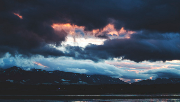 人生旅途中鼓舞你的很励志的正能量说说带图片9