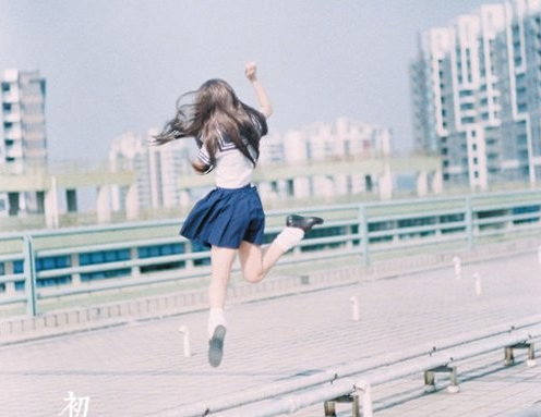 00后喜欢的超拽霸气个性说说带图片201811