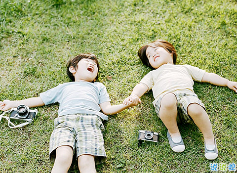 甜蜜而又单纯的爱情的句子和图片 青梅竹马两小无猜4